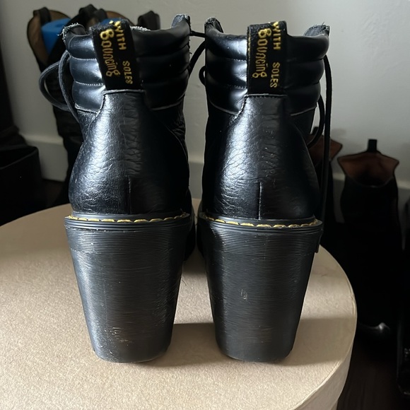 Doc marten lace up boots size 7.5 - Picture 3 of 4